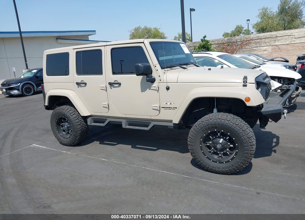 2016 JEEP WRANGLER UNLIMITED SAHARA VIN: 1C4HJWEG0GL289575