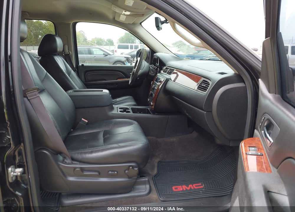 2014 GMC YUKON XL 1500 SLT VIN: 1GKS2KE71ER232943