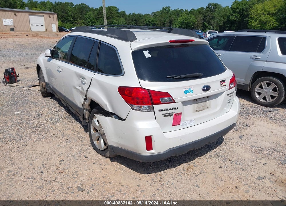 2011 SUBARU OUTBACK 2.5I PREMIUM VIN: 4S4BRBCC9B3332600