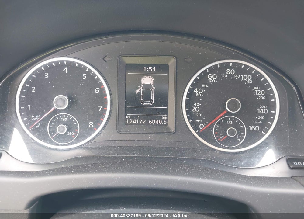 2016 VOLKSWAGEN TIGUAN S VIN: WVGAV7AXXGW558239