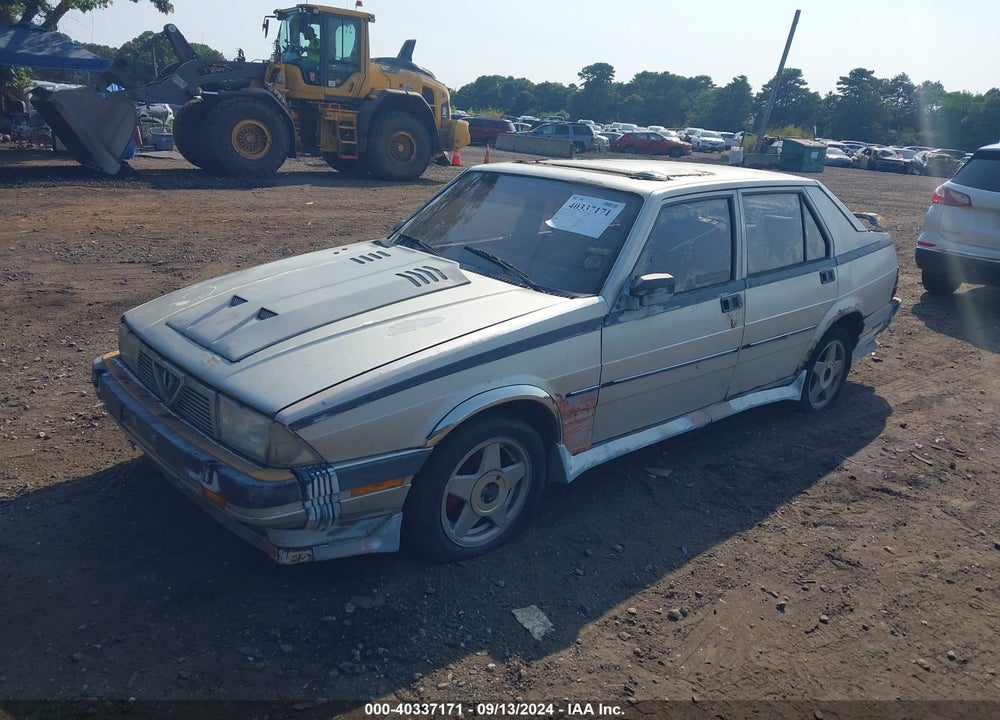 1987 ALFA ROMEO MILANO PLATINUM VIN: ZARDA1362H1025286
