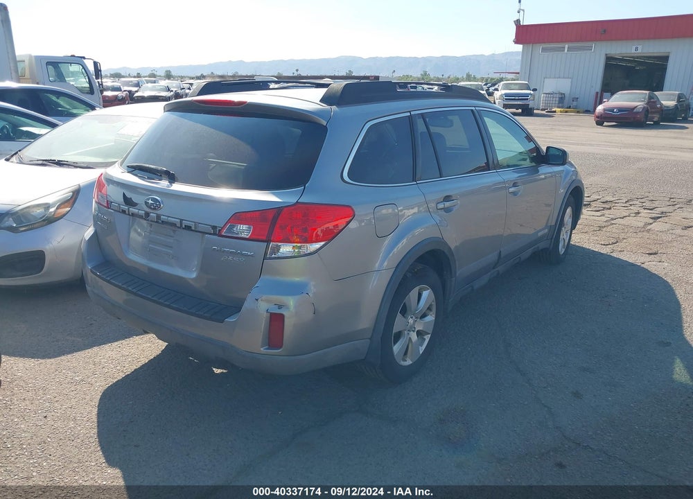 2010 SUBARU OUTBACK 2.5I LIMITED VIN: 4S4BRBKCXA3355531