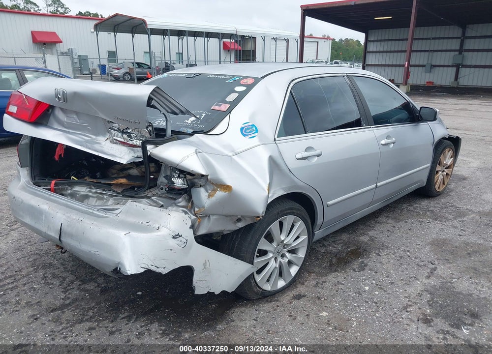2005 HONDA ACCORD 2.4 LX VIN: 1HGCM56485L003714