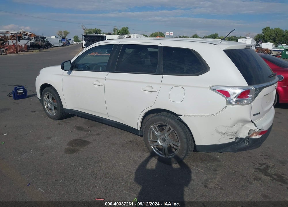 2014 MITSUBISHI OUTLANDER ES VIN: JA4AD2A36EZ004970