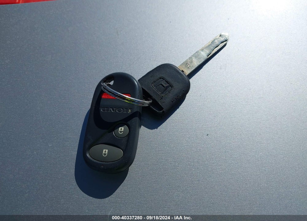 2003 HONDA PILOT EX-L VIN: 2HKYF186X3H520147
