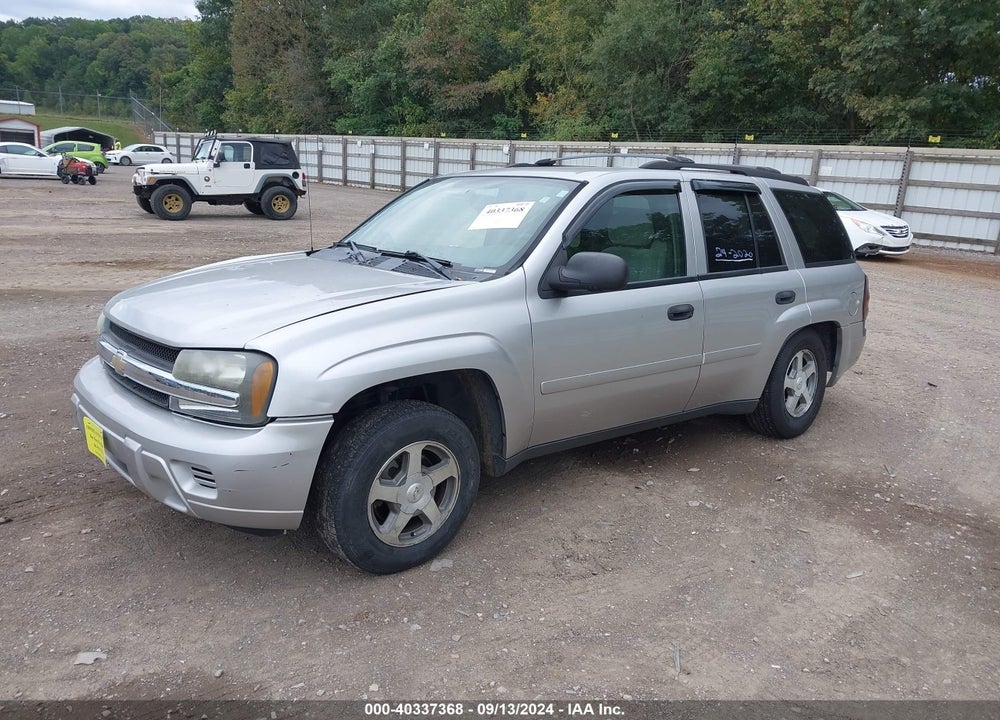 2006 CHEVROLET TRAILBLAZER LS VIN: 1GNDT13S762223703