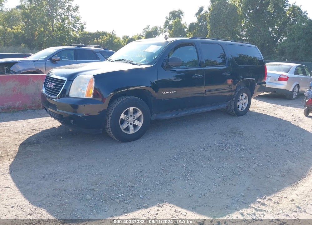 2011 GMC YUKON XL 1500 SLE VIN: 1GKS2HE32BR246376