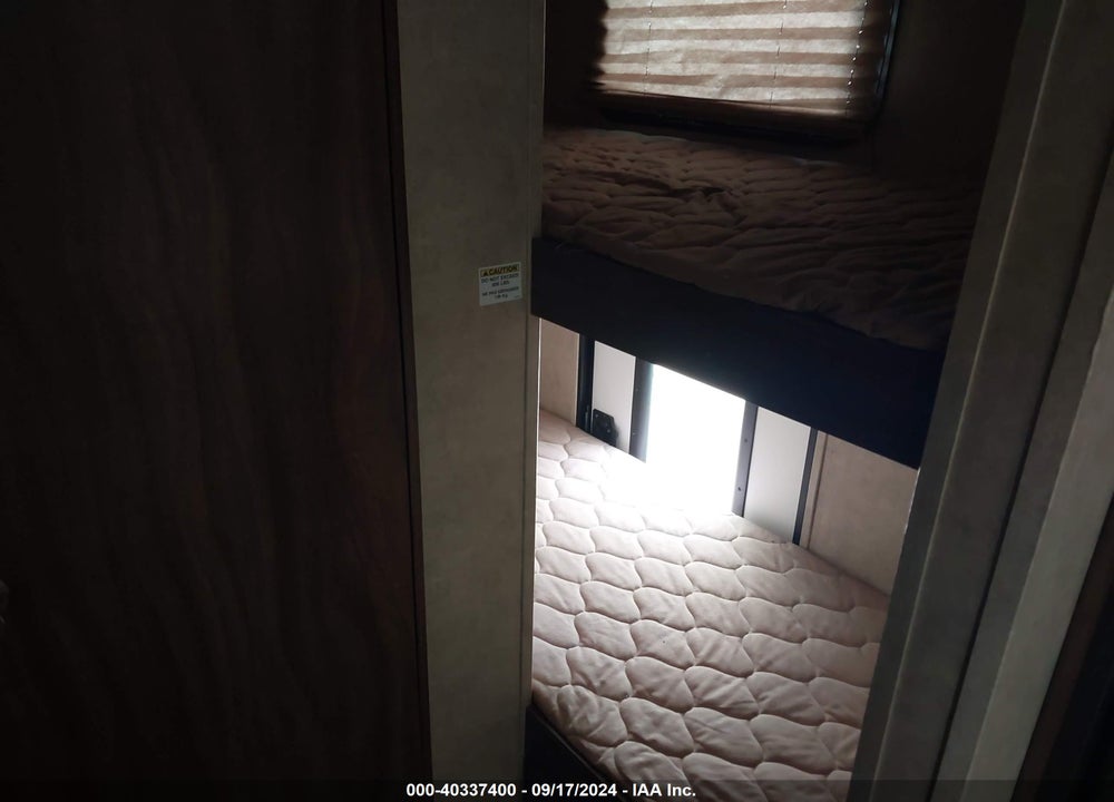 2018 CLIPPER ULTRA LIGHT TRAVEL TRAILERS VIN: 5ZT2CWKB8JJ115523