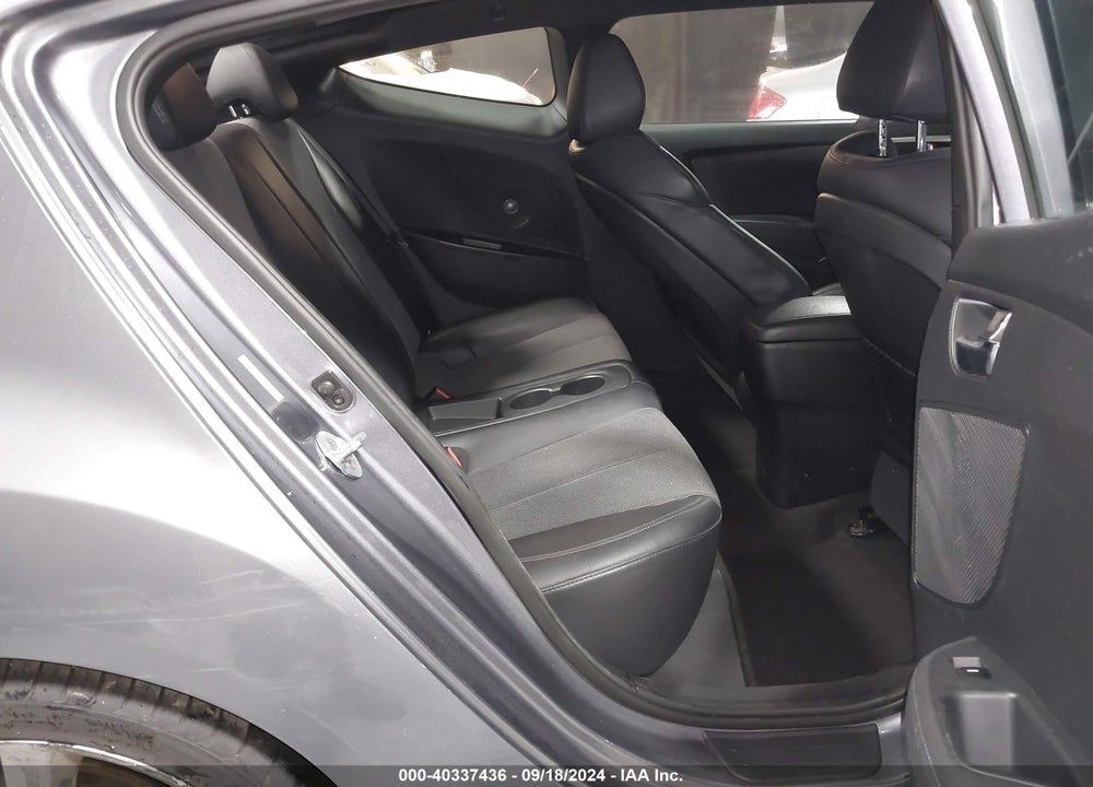 2016 HYUNDAI VELOSTER VIN: KMHTC6AD2GU283458