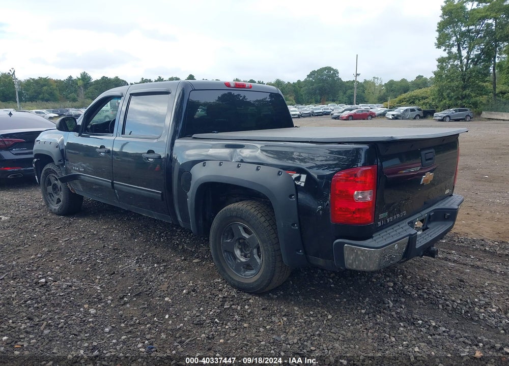2011 CHEVROLET SILVERADO 1500 LT VIN: 3GCPKSE37BG194175
