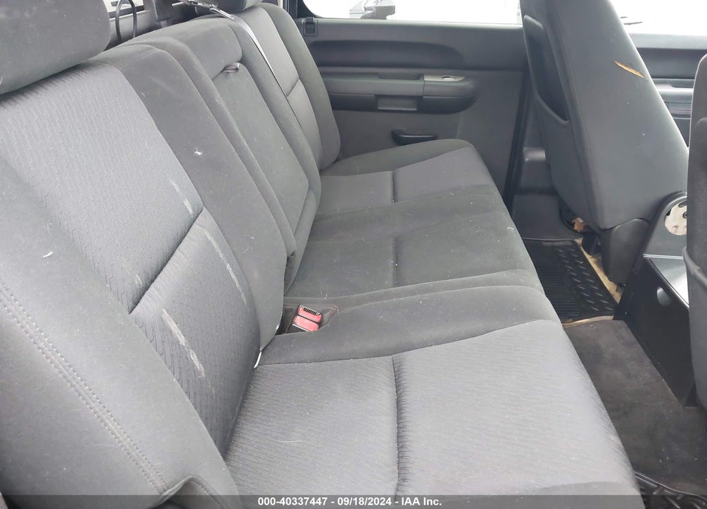 2011 CHEVROLET SILVERADO 1500 LT VIN: 3GCPKSE37BG194175
