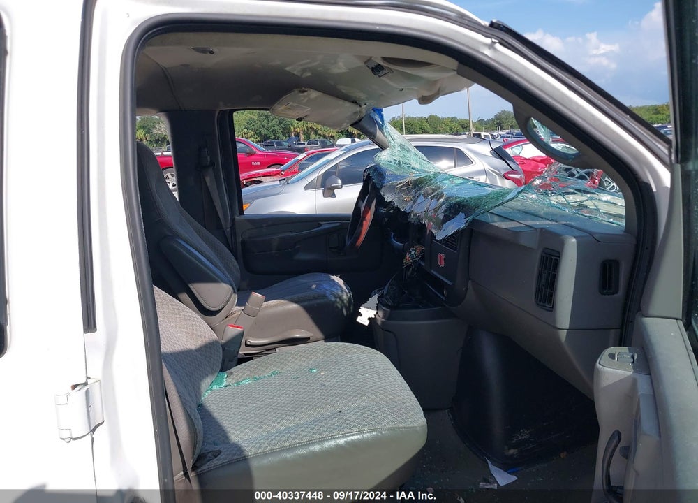 2004 CHEVROLET EXPRESS VIN: 1GAHG39U641163363