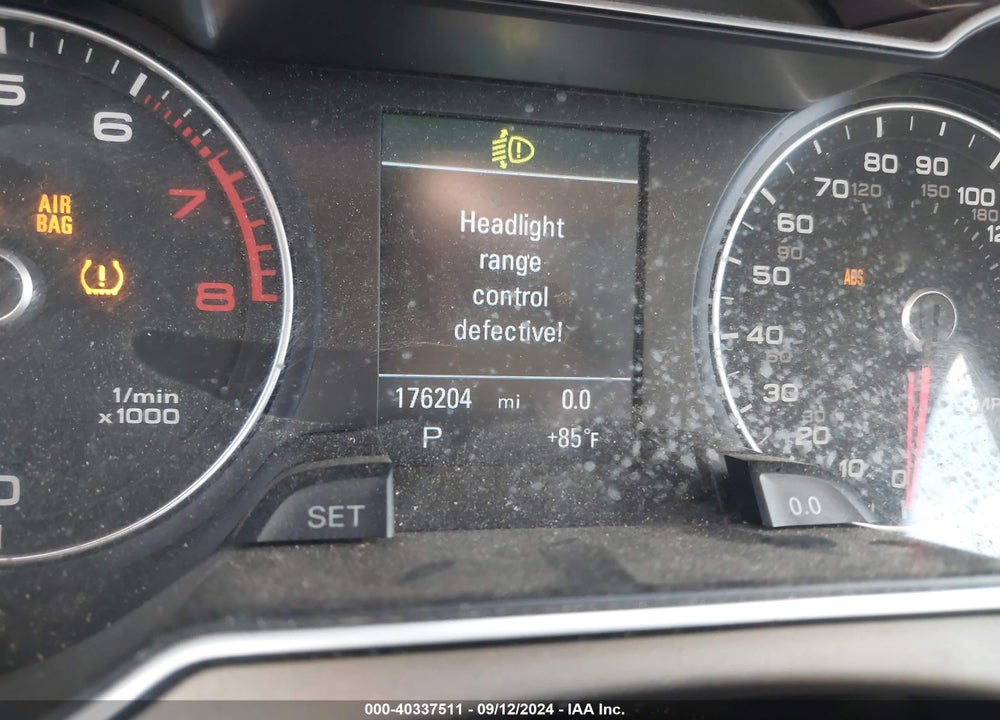 2014 AUDI A4 2.0T PREMIUM VIN: WAUAFAFL0EN043917