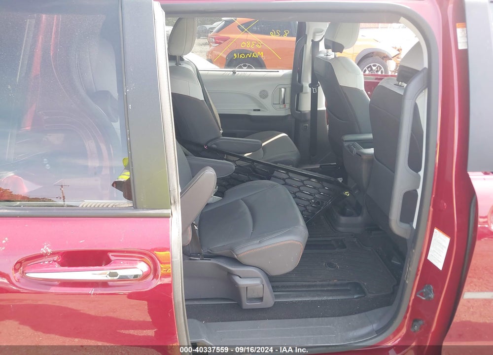 2021 TOYOTA SIENNA XSE VIN: 5TDDSKFC5MS010325
