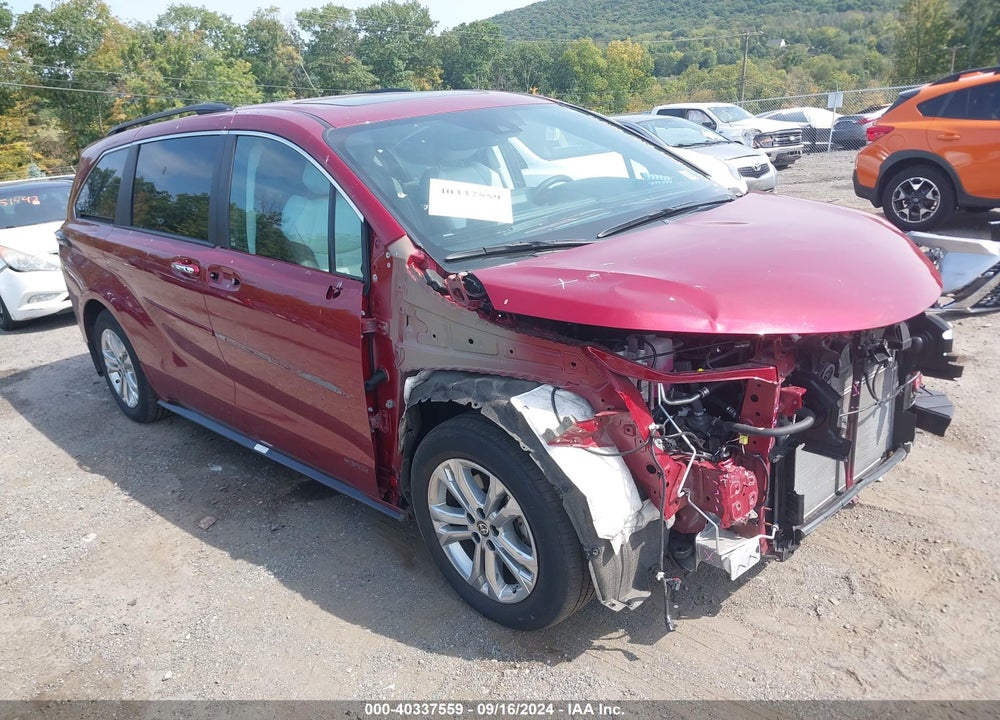 2021 TOYOTA SIENNA XSE VIN: 5TDDSKFC5MS010325