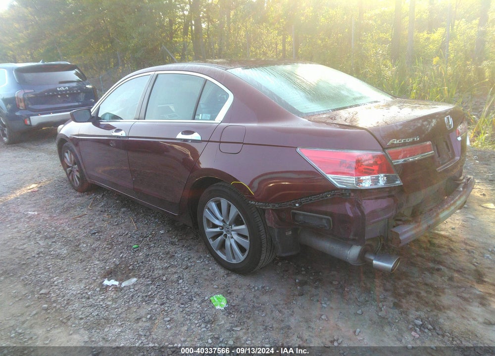 2011 HONDA ACCORD 3.5 EX VIN: 1HGCP3F77BA011624
