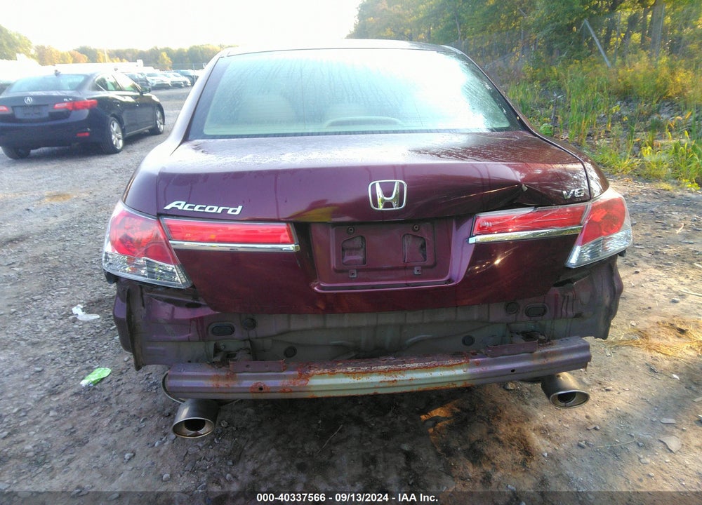 2011 HONDA ACCORD 3.5 EX VIN: 1HGCP3F77BA011624