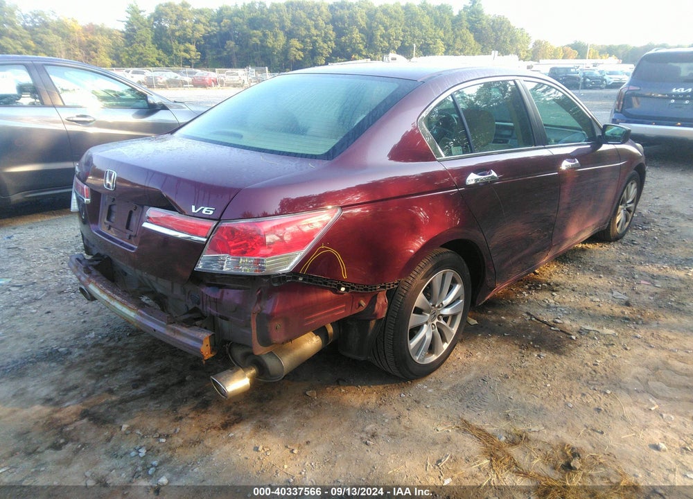 2011 HONDA ACCORD 3.5 EX VIN: 1HGCP3F77BA011624