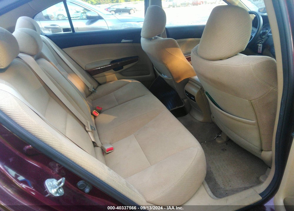 2011 HONDA ACCORD 3.5 EX VIN: 1HGCP3F77BA011624