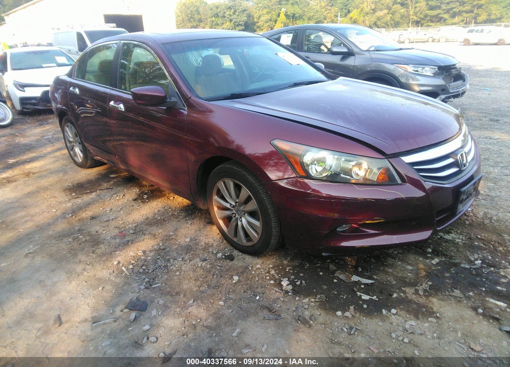 2011 HONDA ACCORD 3.5 EX VIN: 1HGCP3F77BA011624