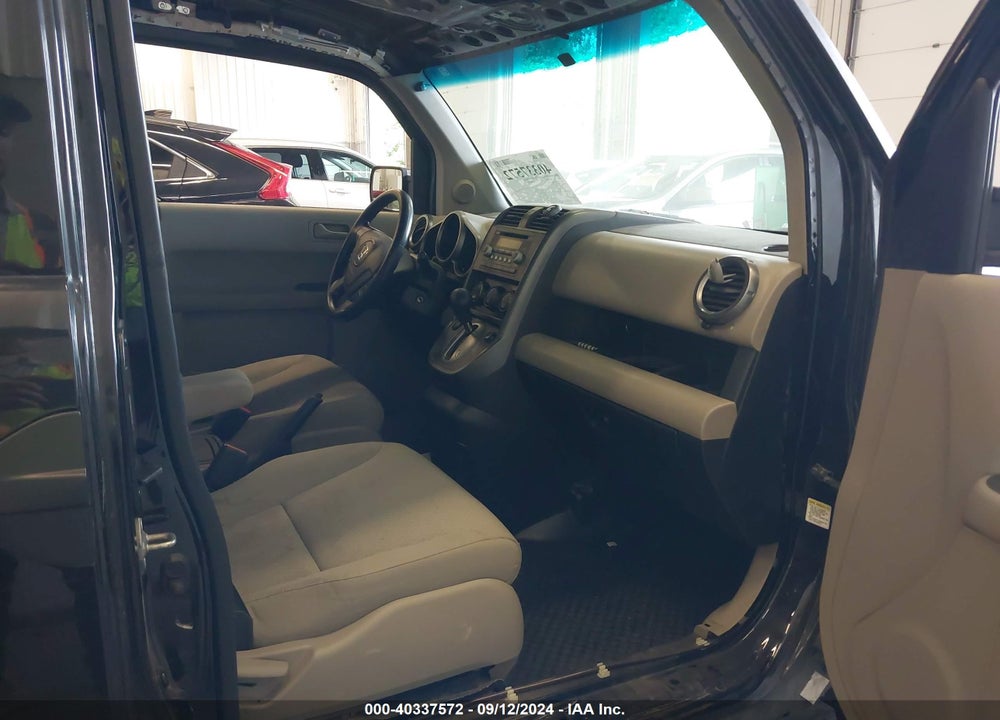 2011 HONDA ELEMENT EX VIN: 5J6YH2H76BL003750