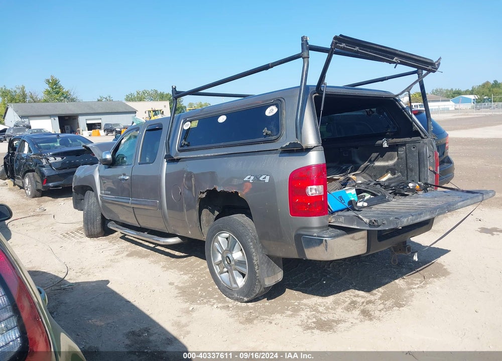 2013 CHEVROLET SILVERADO 1500 LT VIN: 1GCRKSE74DZ244772