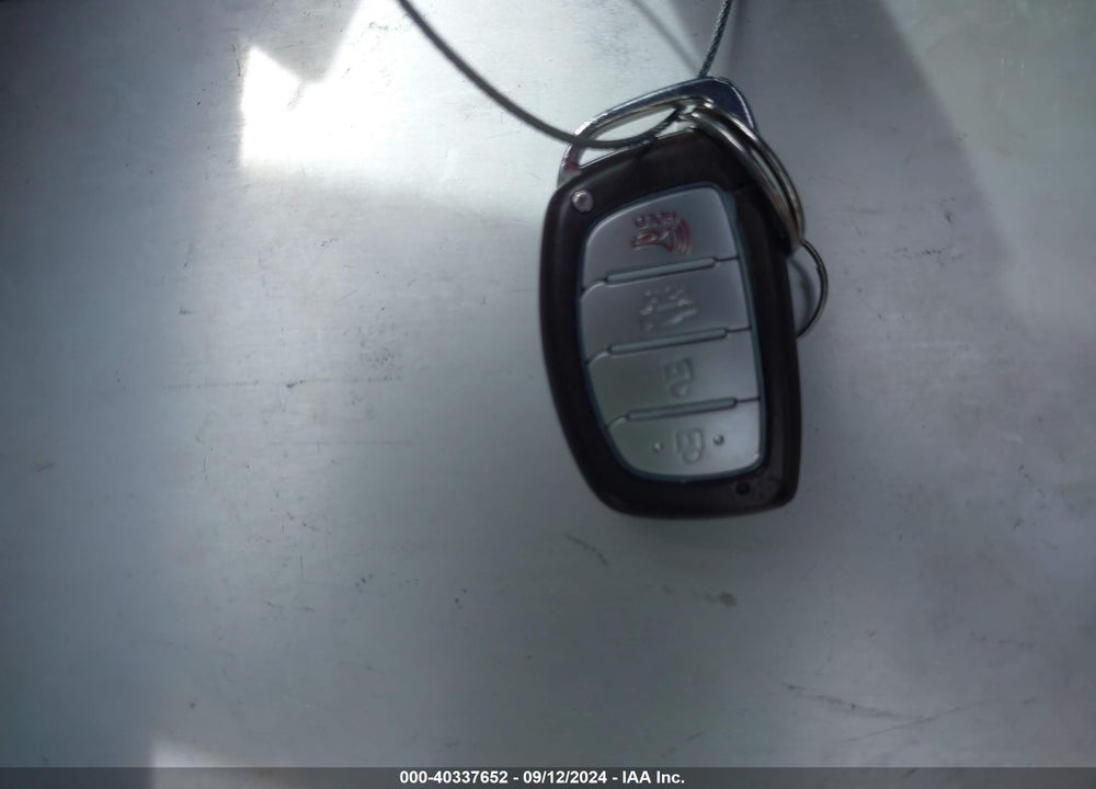 2015 HYUNDAI SONATA LIMITED VIN: 5NPE34AF4FH238727