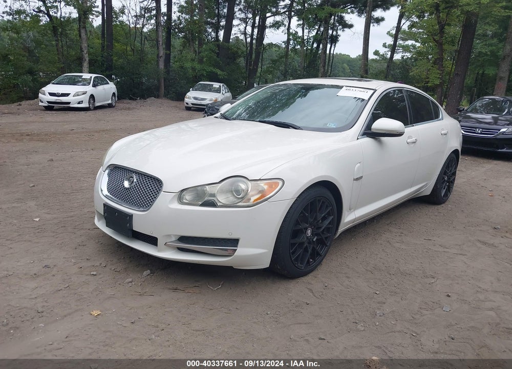 2010 JAGUAR XF PREMIUM VIN: SAJWA0GB1ALR52196