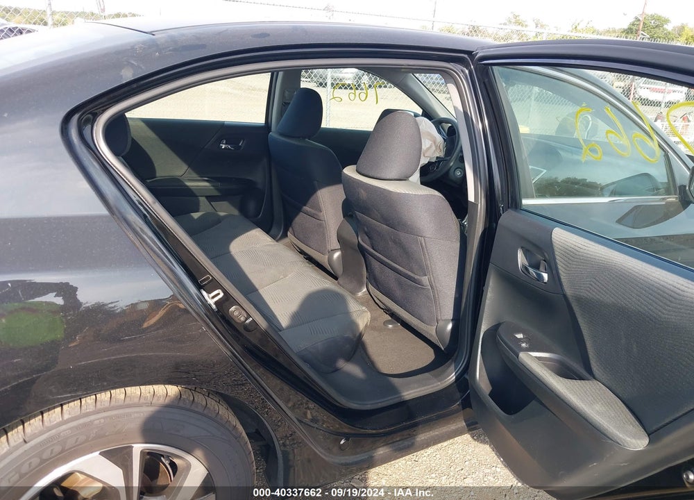 2016 HONDA ACCORD VIN: 1HGCR2F35GA245527