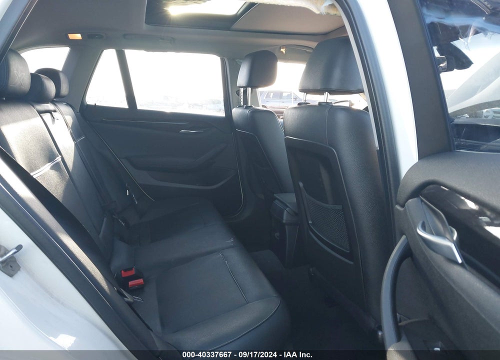 2015 BMW X1 SDRIVE28I VIN: WBAVM1C58FV498223