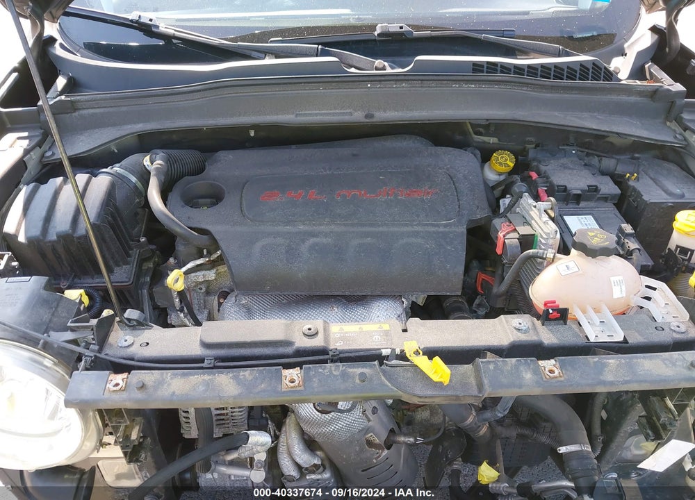 2018 JEEP RENEGADE ALTITUDE 4X4 VIN: ZACCJBBB7JPG90877