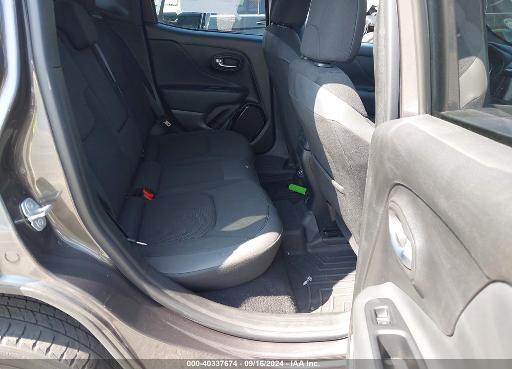 2018 JEEP RENEGADE ALTITUDE 4X4 VIN: ZACCJBBB7JPG90877