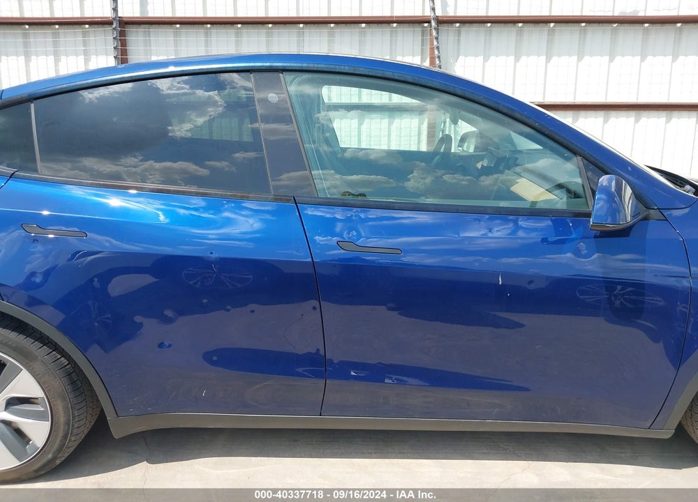 2021 TESLA MODEL Y LONG RANGE DUAL MOTOR ALL-WHEEL DRIVE VIN: 5YJYGDEE3MF300505