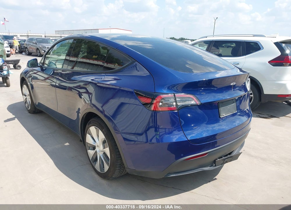 2021 TESLA MODEL Y LONG RANGE DUAL MOTOR ALL-WHEEL DRIVE VIN: 5YJYGDEE3MF300505