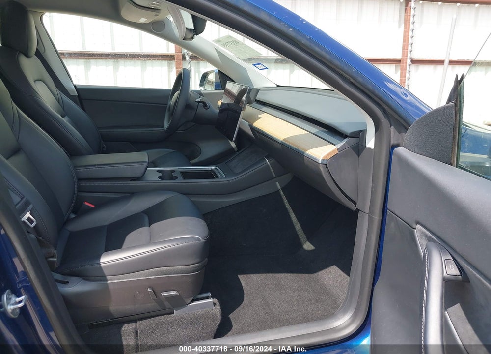 2021 TESLA MODEL Y LONG RANGE DUAL MOTOR ALL-WHEEL DRIVE VIN: 5YJYGDEE3MF300505