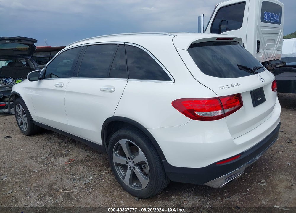 2016 MERCEDES-BENZ GLC 300 VIN: WDC0G4JB1GF096712