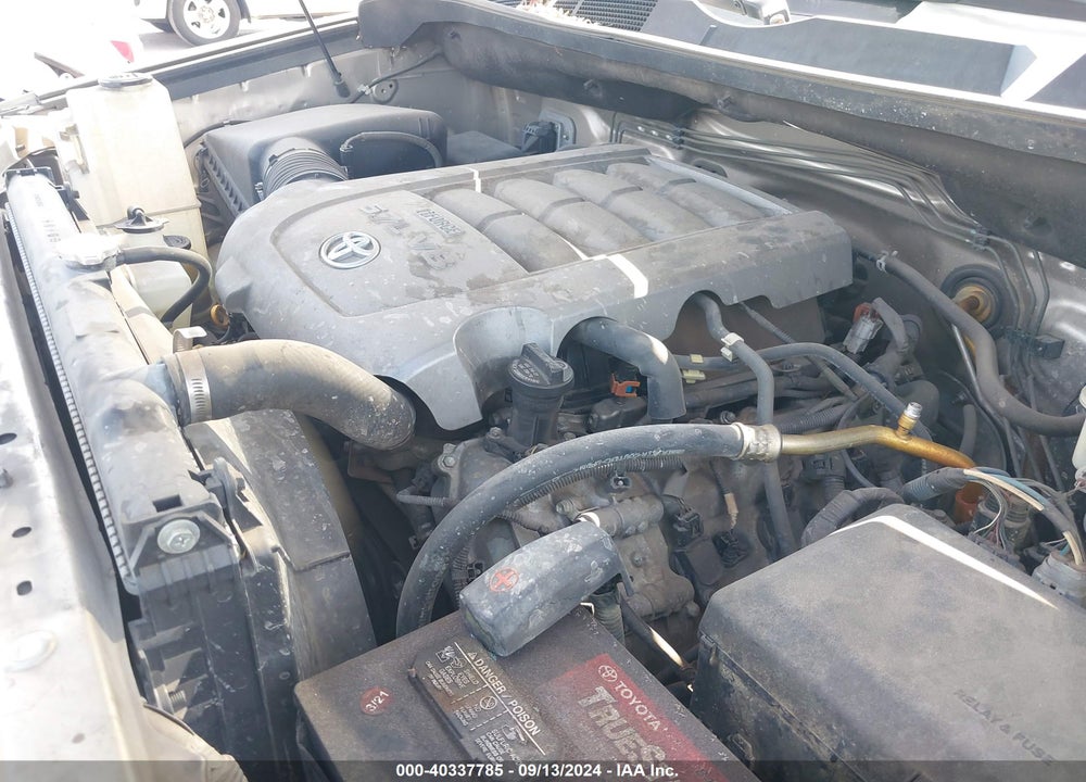 2008 TOYOTA TUNDRA SR5 5.7L V8 VIN: 5TFDV54128X038657