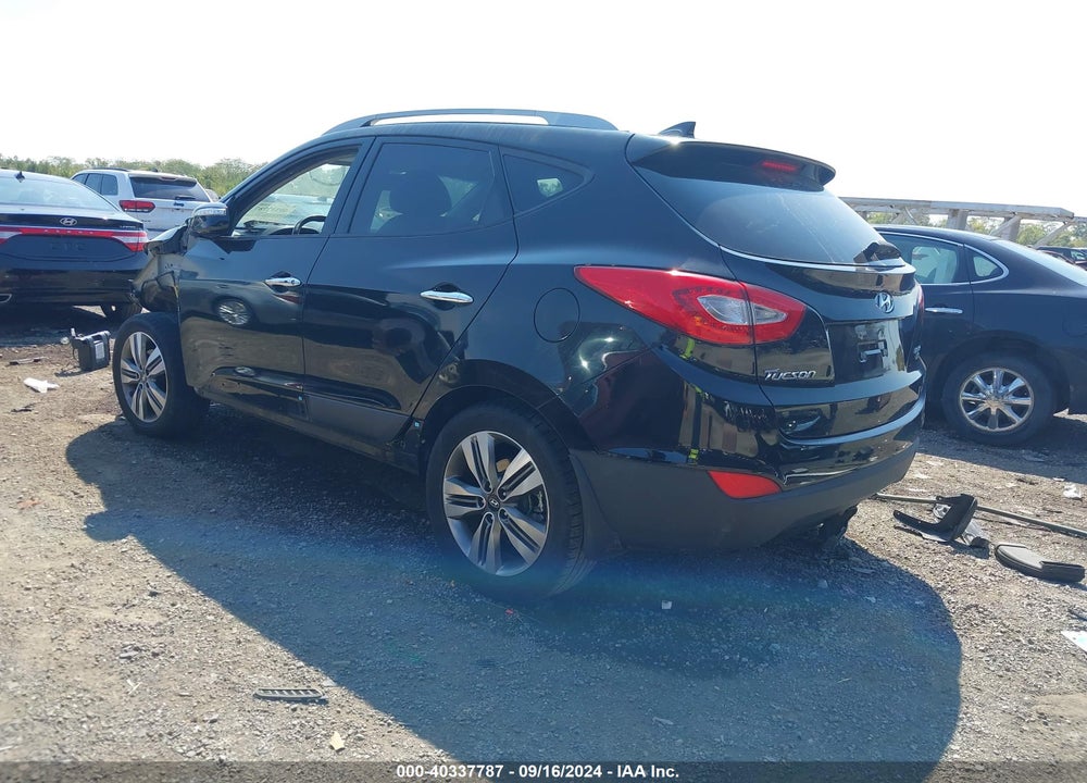 2015 HYUNDAI TUCSON LIMITED VIN: KM8JUCAG3FU974901