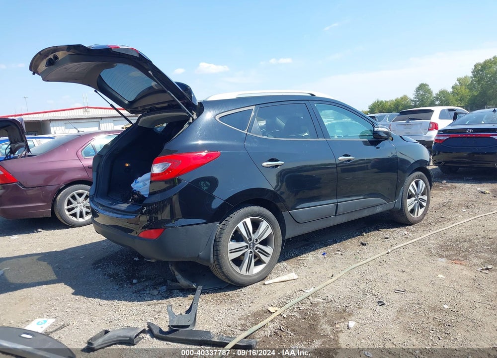 2015 HYUNDAI TUCSON LIMITED VIN: KM8JUCAG3FU974901