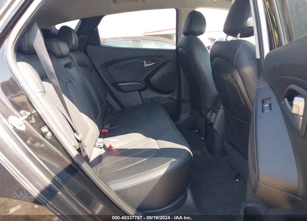 2015 HYUNDAI TUCSON LIMITED VIN: KM8JUCAG3FU974901