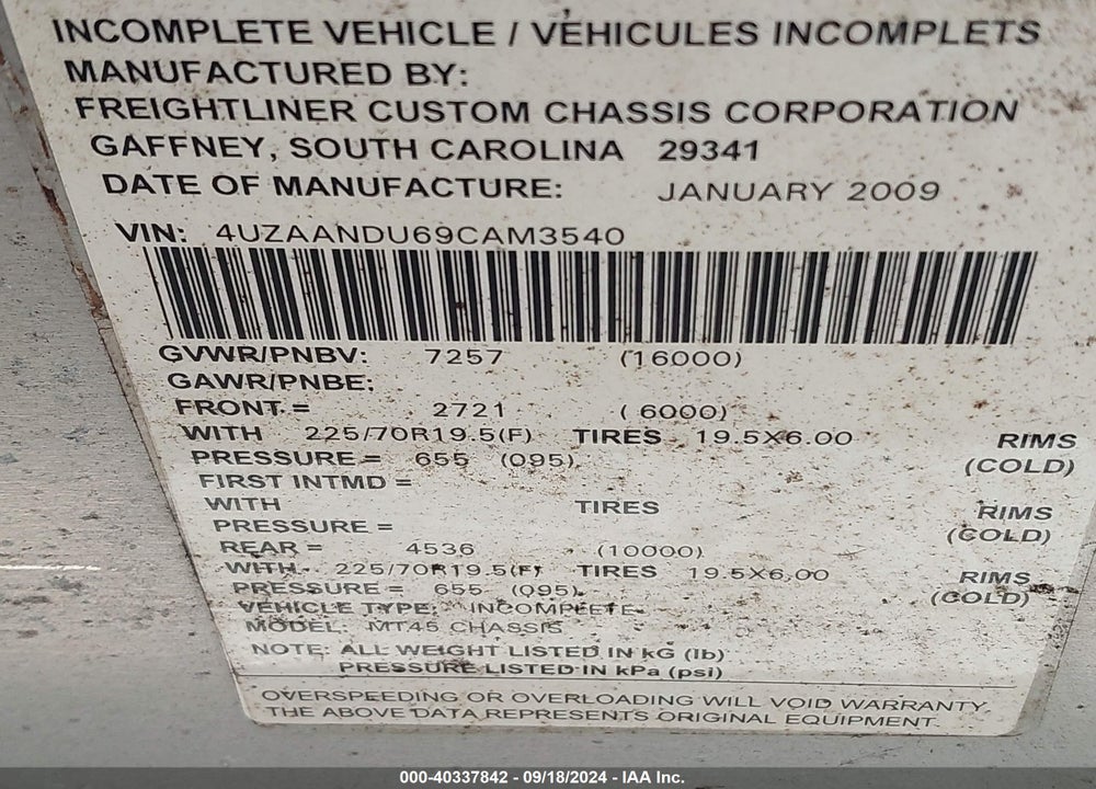 2009 FREIGHTLINER MT45 M LINE WALK-IN VAN VIN: 4UZAANDU69CAM3540