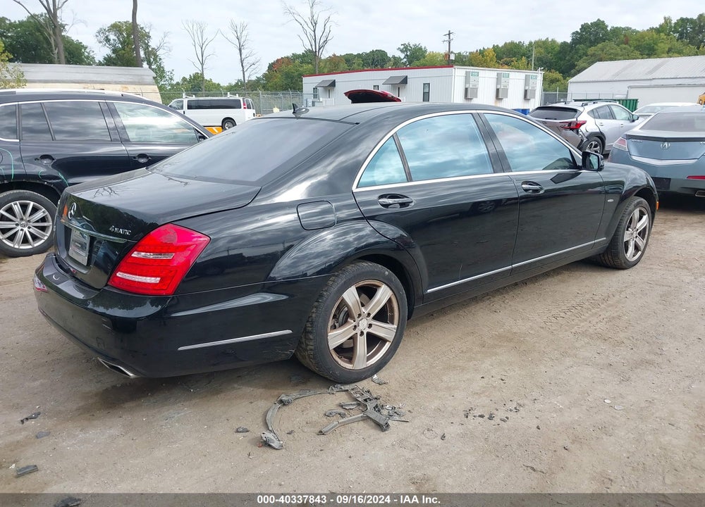 2012 MERCEDES-BENZ S 550 4MATIC VIN: WDDNG9EB1CA453340