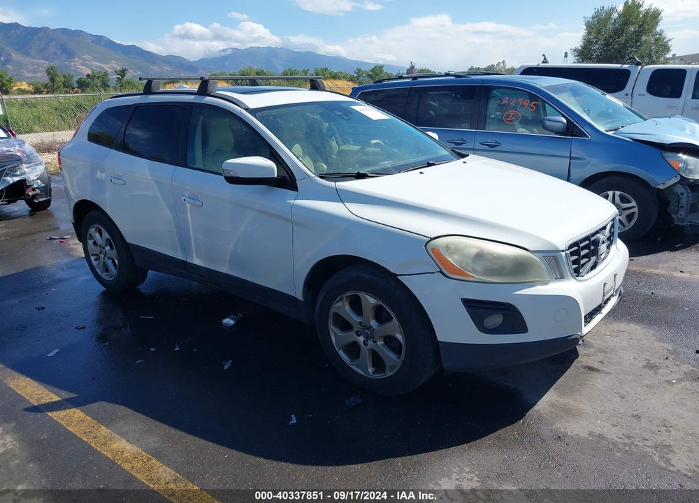 2010 VOLVO XC60 3.2 VIN: YV4960DL1A2126395