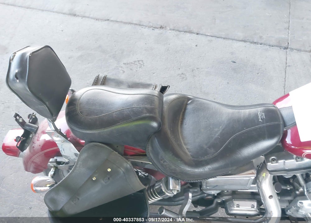 2004 HARLEY-DAVIDSON FXDLI VIN: 1HD1GNW144K329872