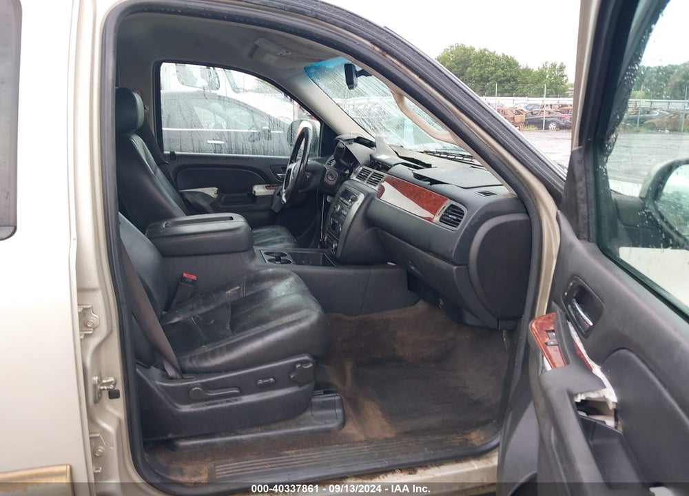 2014 GMC YUKON XL 1500 SLT VIN: 1GKS1KE00ER129664