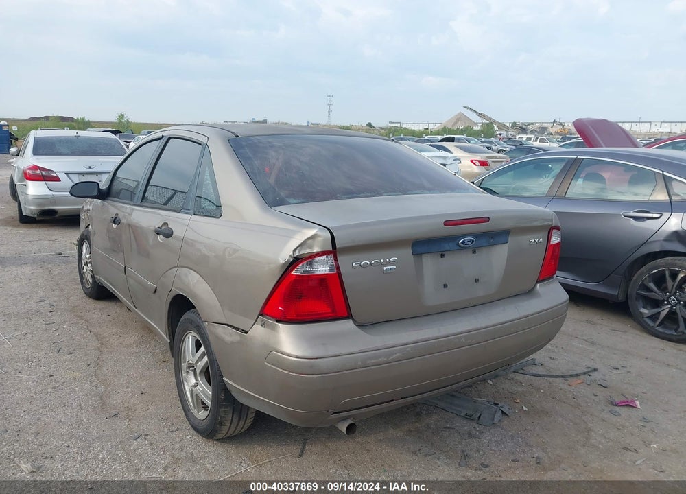 2005 FORD FOCUS ZX4 VIN: 1FAFP34N15W251990