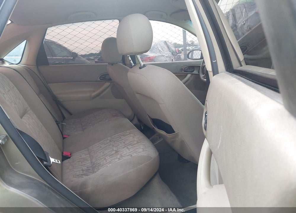 2005 FORD FOCUS ZX4 VIN: 1FAFP34N15W251990