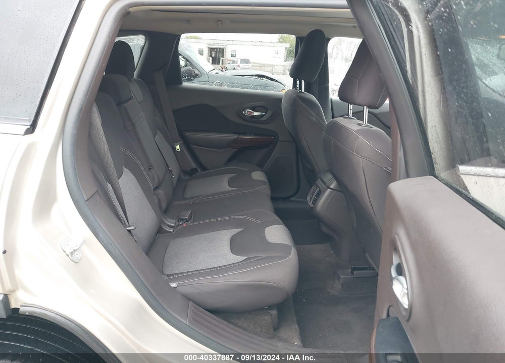 2014 JEEP CHEROKEE LATITUDE VIN: 1C4PJMCB8EW311700