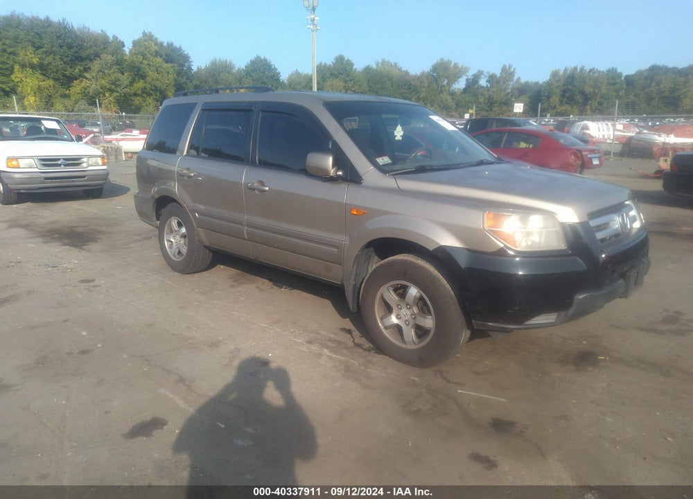 2007 HONDA PILOT EX-L VIN: 2HKYF18677H533458