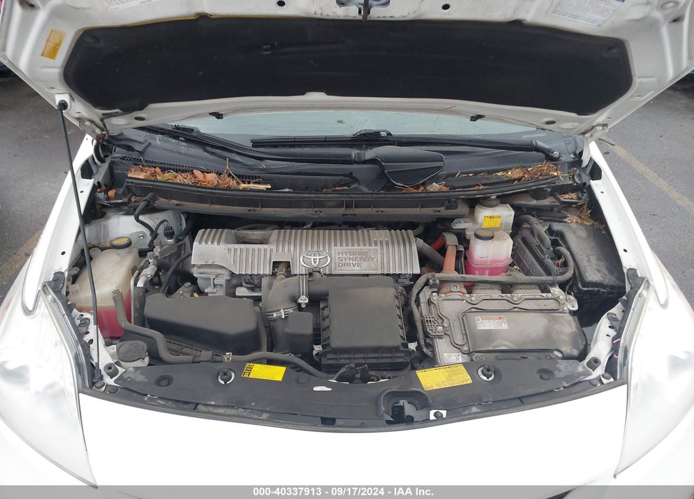 2013 TOYOTA PRIUS TWO VIN: JTDKN3DU7D5643589